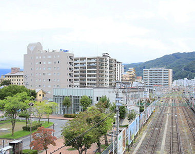 写真：上諏訪ステーションホテル 外観